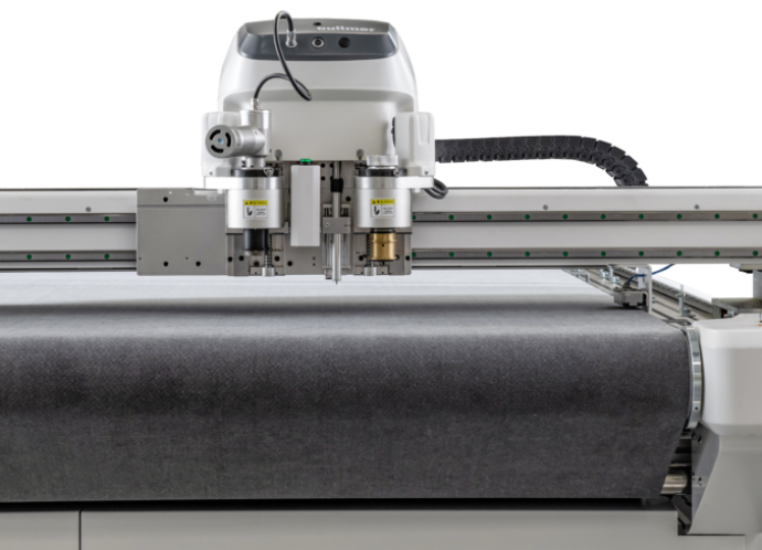 X5 Bullmer digital cutting machine
